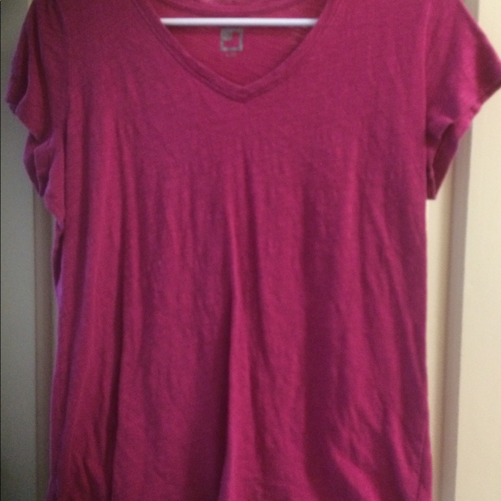 Women’s JCP Large Magenta top